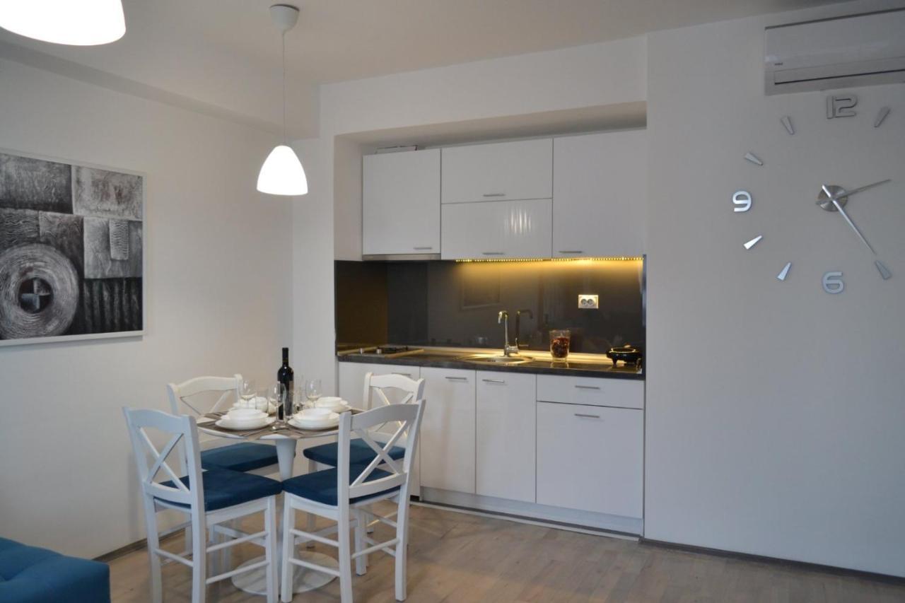 Modern And Cozy Apartment In The City Center Skopje Eksteriør bilde